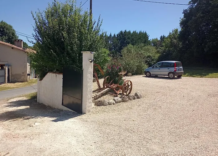 Panzió La Vieille Grange - Saint-Privat-des-Prés